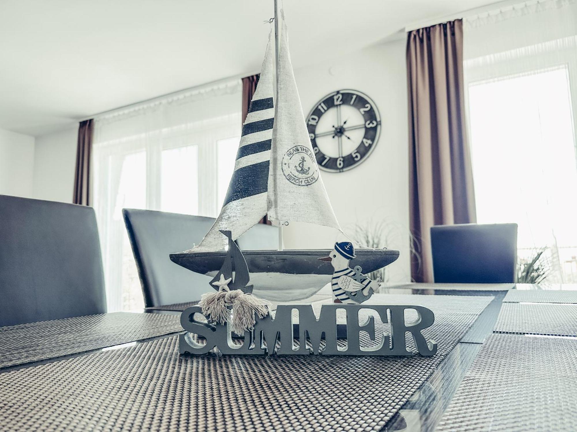 Aranyeso Apartmanhazak No.1 Balatonalmadi Bagian luar foto