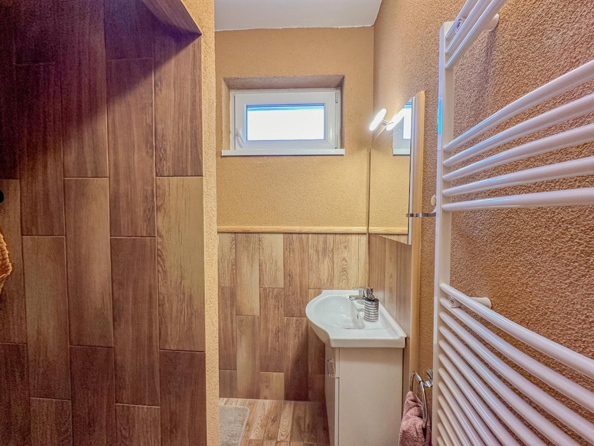 Aranyeso Apartmanhazak No.1 Balatonalmadi Bagian luar foto